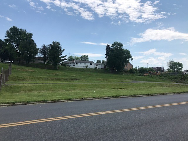 1014 Sumner Ave, Allentown, PA for sale - Building Photo - Image 2 of 2