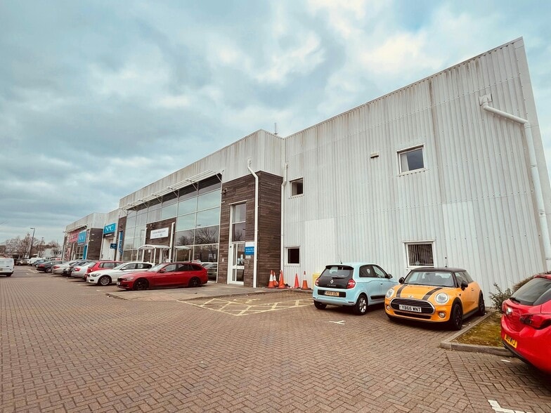 8F Fratton Way, Southsea à louer - Photo du bâtiment - Image 2 de 15