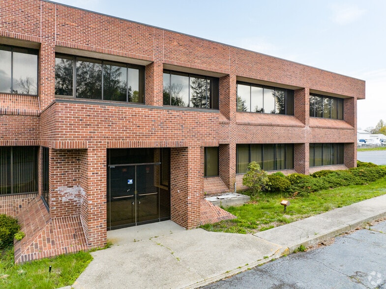 1400 Youngs Ave, Southold, NY for lease - Building Photo - Image 3 of 25