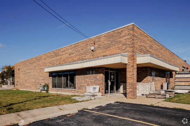 Plus de détails pour 180 Shepard Ave, Wheeling, IL - Industriel à vendre