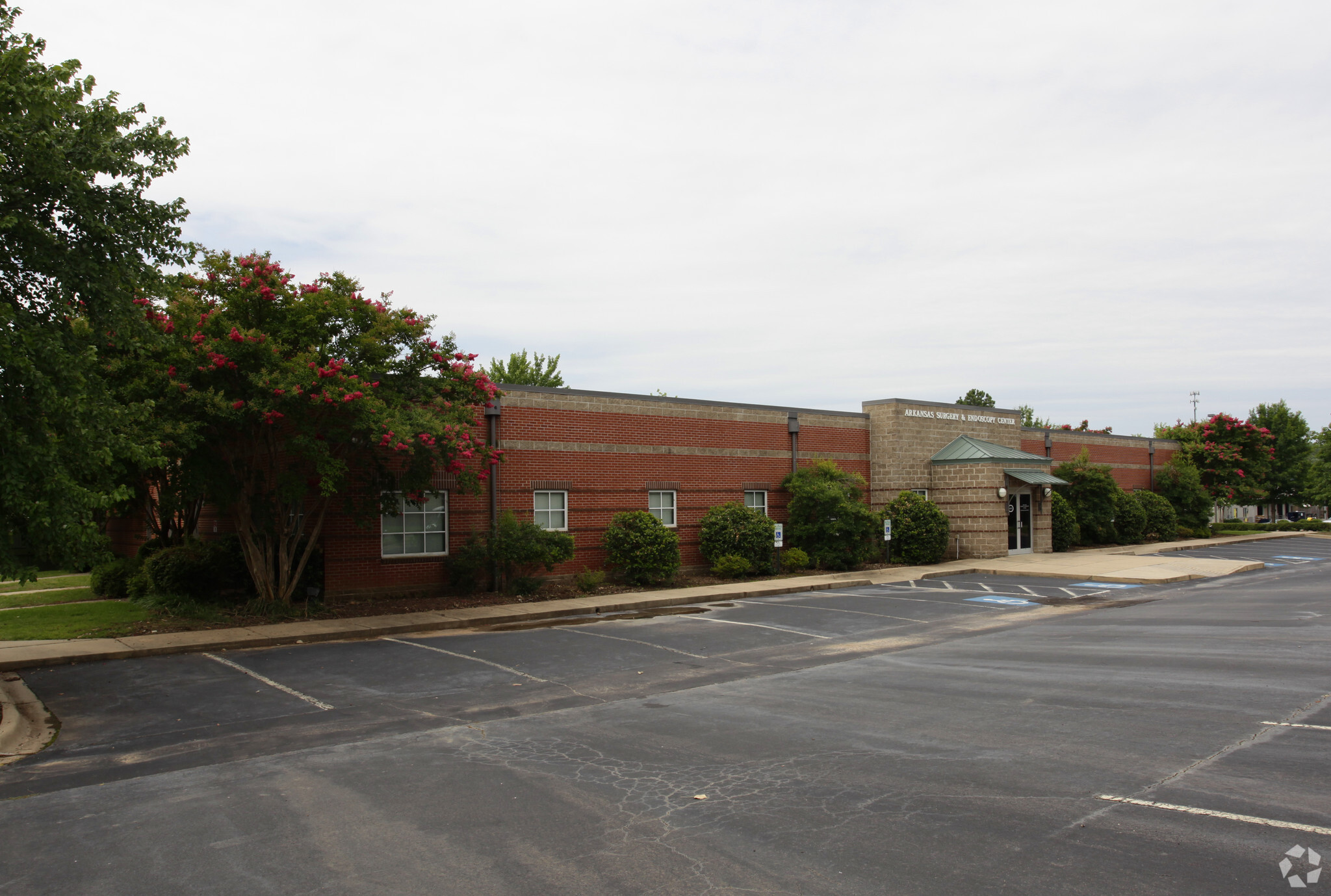 9 Freeway Dr, Little Rock, AR for lease Primary Photo- Image 1 of 15