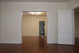 2008 Crockett St, Houston, TX à louer Photo intérieure- Image 2 de 3