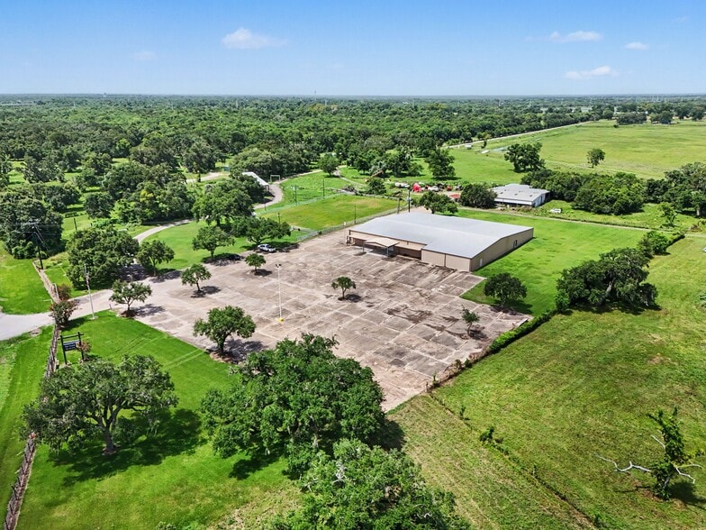 37310 FM 521 Rd, Brazoria, TX for lease - Building Photo - Image 3 of 32