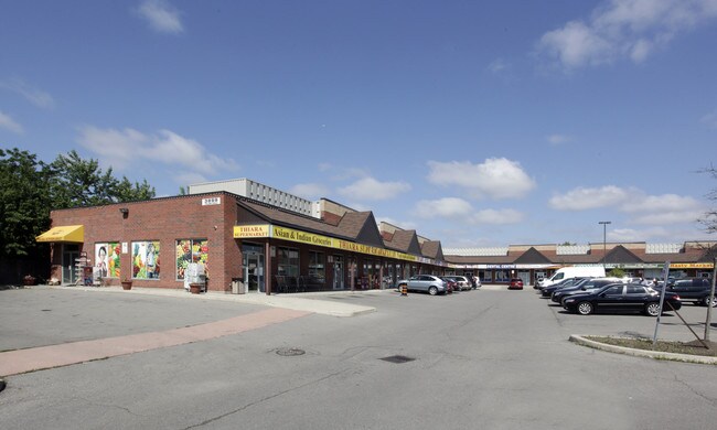Plus de détails pour 3899 Trelawny Cir, Mississauga, ON - Commerce de détail à louer