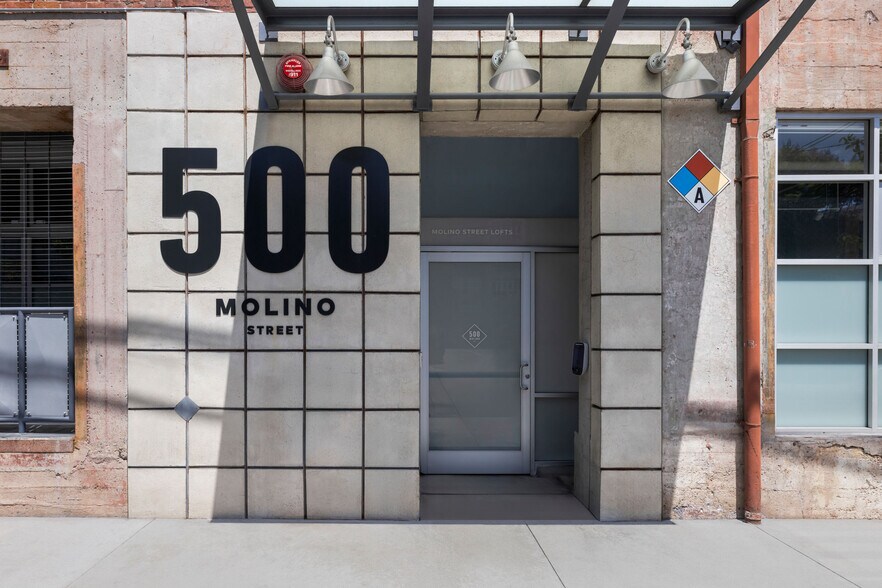 500-530 Molino St, Los Angeles, CA à vendre - Photo du bâtiment - Image 3 de 19