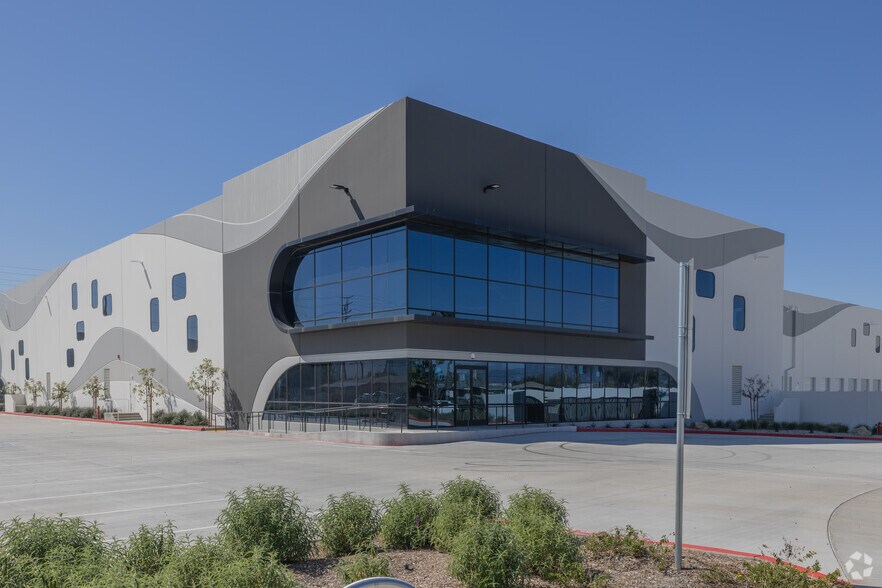 773 S Foisy St, San Bernardino, CA à vendre - Photo du bâtiment - Image 1 de 16