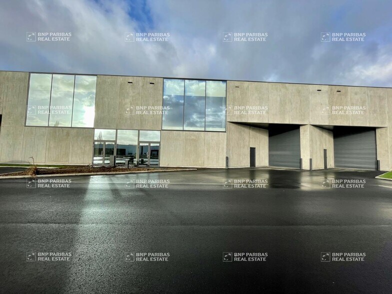Flex dans Seclin à louer - Photo du bâtiment - Image 2 de 14