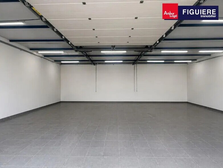 3130 Route Du Puy Sainte-Réparade, Aix-en-Provence for lease - Building Photo - Image 2 of 10