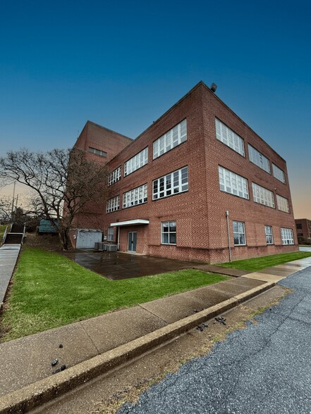 2150 Herr St, Harrisburg, PA à vendre - Photo du bâtiment - Image 2 de 7
