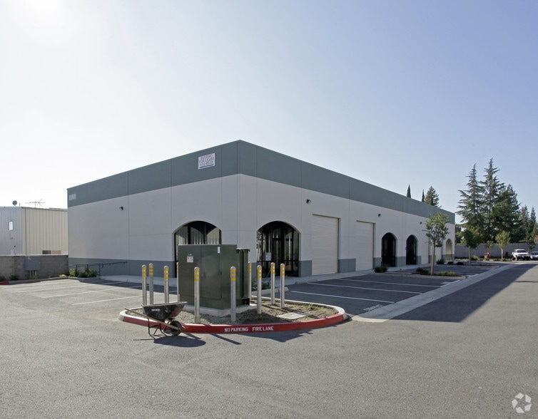 5925 Jetton Ln, Loomis, CA for lease - Primary Photo - Image 1 of 2