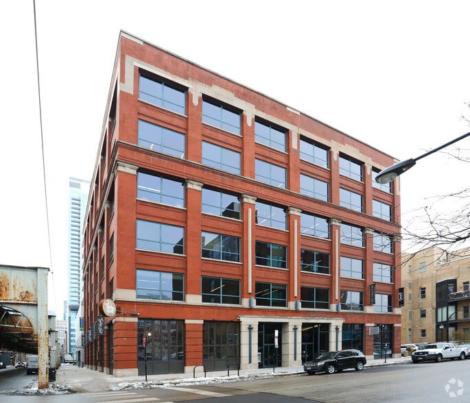 303 W Erie St, Chicago, IL for lease - Building Photo - Image 3 of 23