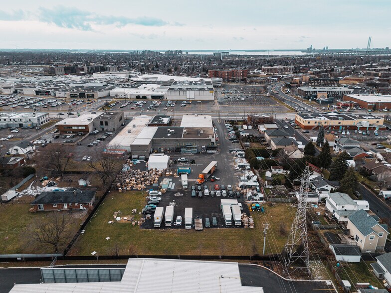 2180 Lapinière, Brossard, QC à louer - Aérien - Image 2 de 6