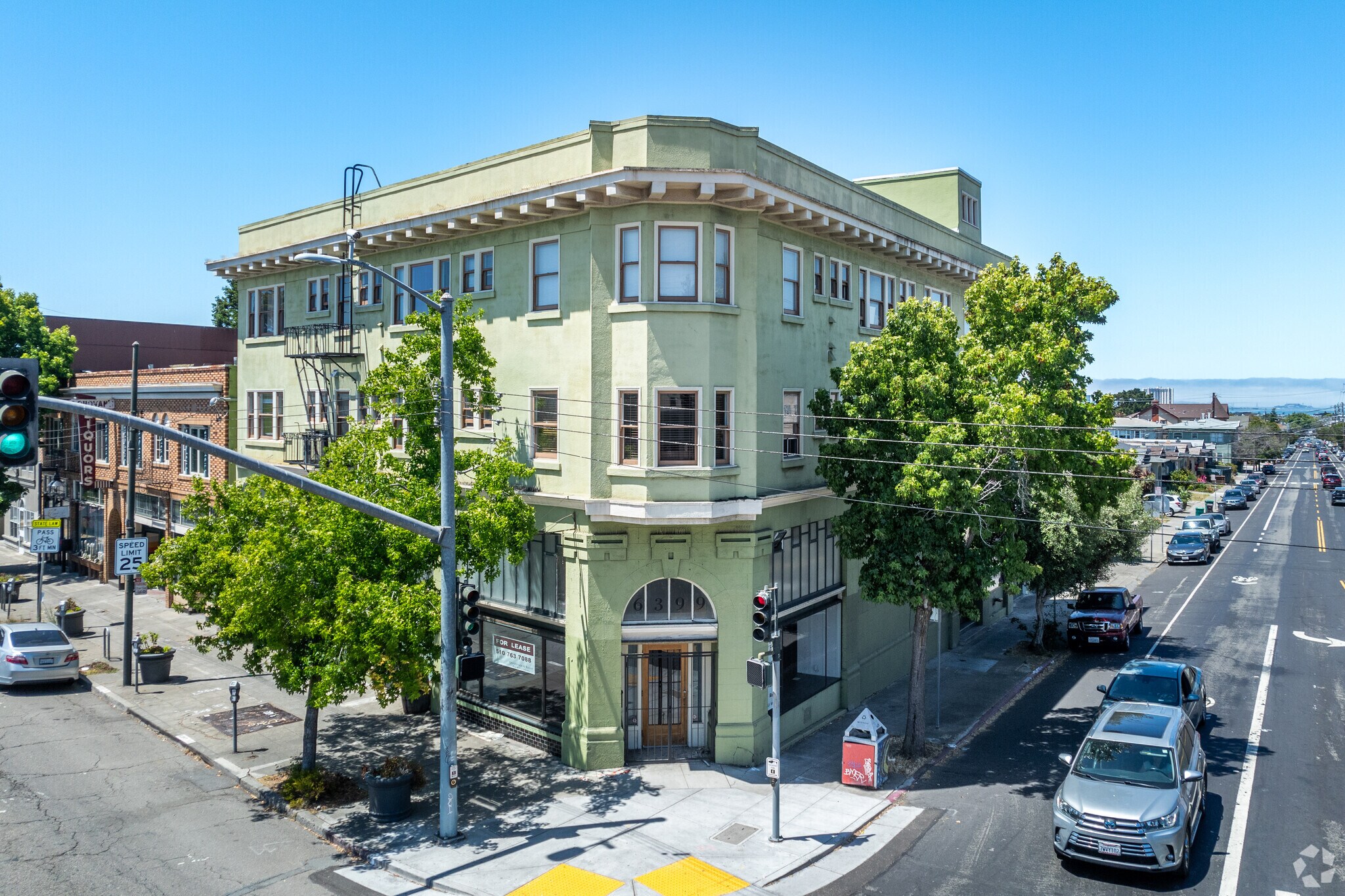 6395-6399 Telegraph Ave, Oakland, CA à vendre Photo du bâtiment- Image 1 de 1