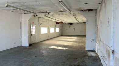 96 Lombard Ave, West Barnstable, MA for lease Interior Photo- Image 2 of 4