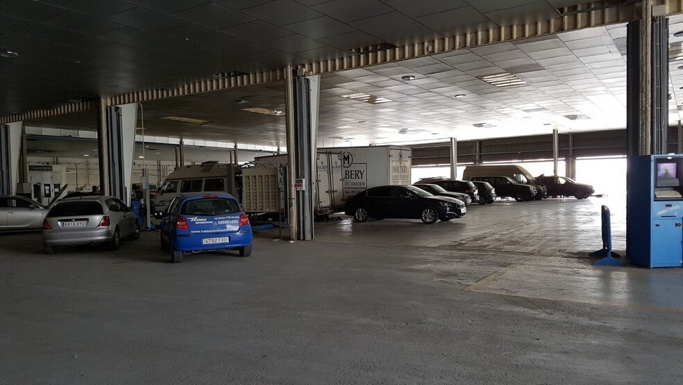 Calle Extremadura, S/N, Camas, Sevilla for lease - Building Photo - Image 3 of 10