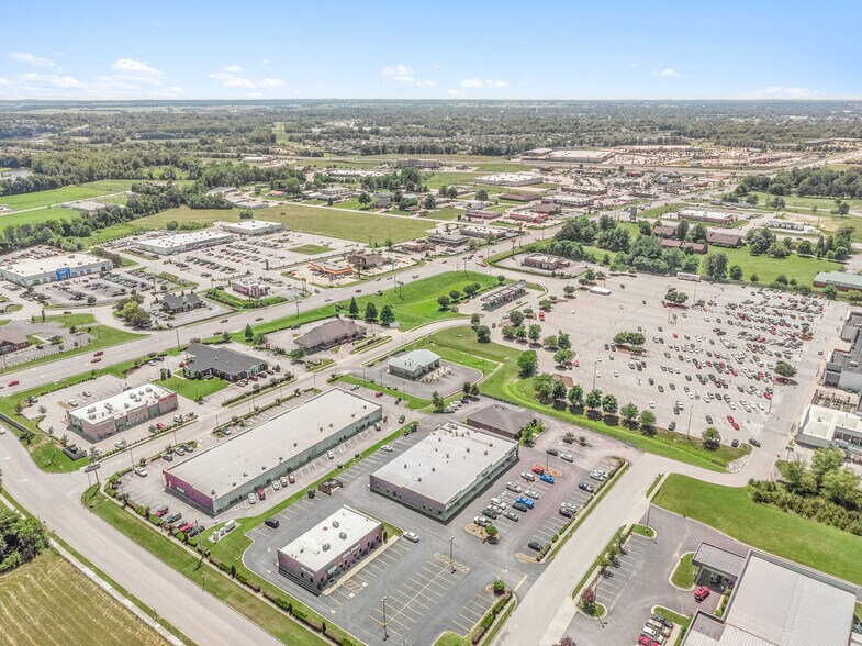 3238 Kidron Valley Way, Owensboro, KY à vendre - Photo du bâtiment - Image 3 de 15
