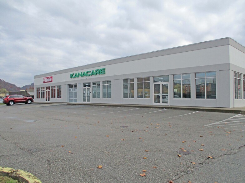 5703 MacCorkle Ave SE, Charleston, WV à louer - Photo du bâtiment - Image 1 de 3