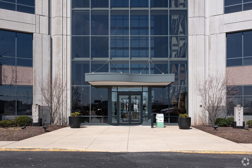 5181 Natorp Blvd, Mason, OH à louer - Photo du bâtiment - Image 3 de 4
