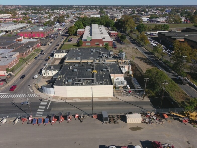 4001 N American St, Philadelphia, PA for lease - Building Photo - Image 3 of 73