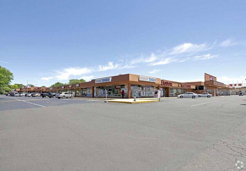 1002-1114 Constitution Rd, Pueblo, CO à louer - Photo du bâtiment - Image 3 de 6