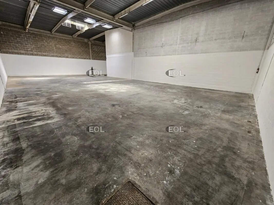 Flex in Valenton for lease Building Photo- Image 1 of 9