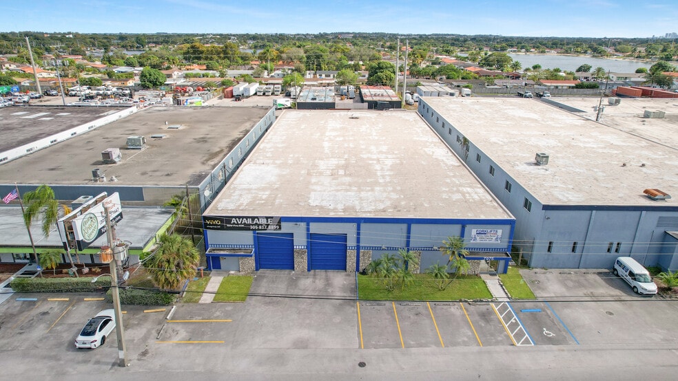 7975-7985 W 20th Ave, Hialeah, FL for lease - Building Photo - Image 2 of 9