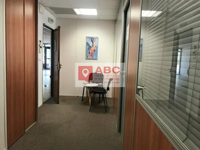 Bureau dans Baillargues à louer - Photo intérieure - Image 2 de 6
