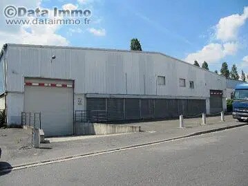 Industrial in Le Blanc-Mesnil for lease Building Photo- Image 1 of 12