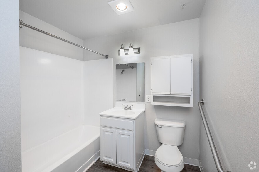 534-550 Capitol Way S, Olympia, WA à louer - Photo intérieure - Image 3 de 13