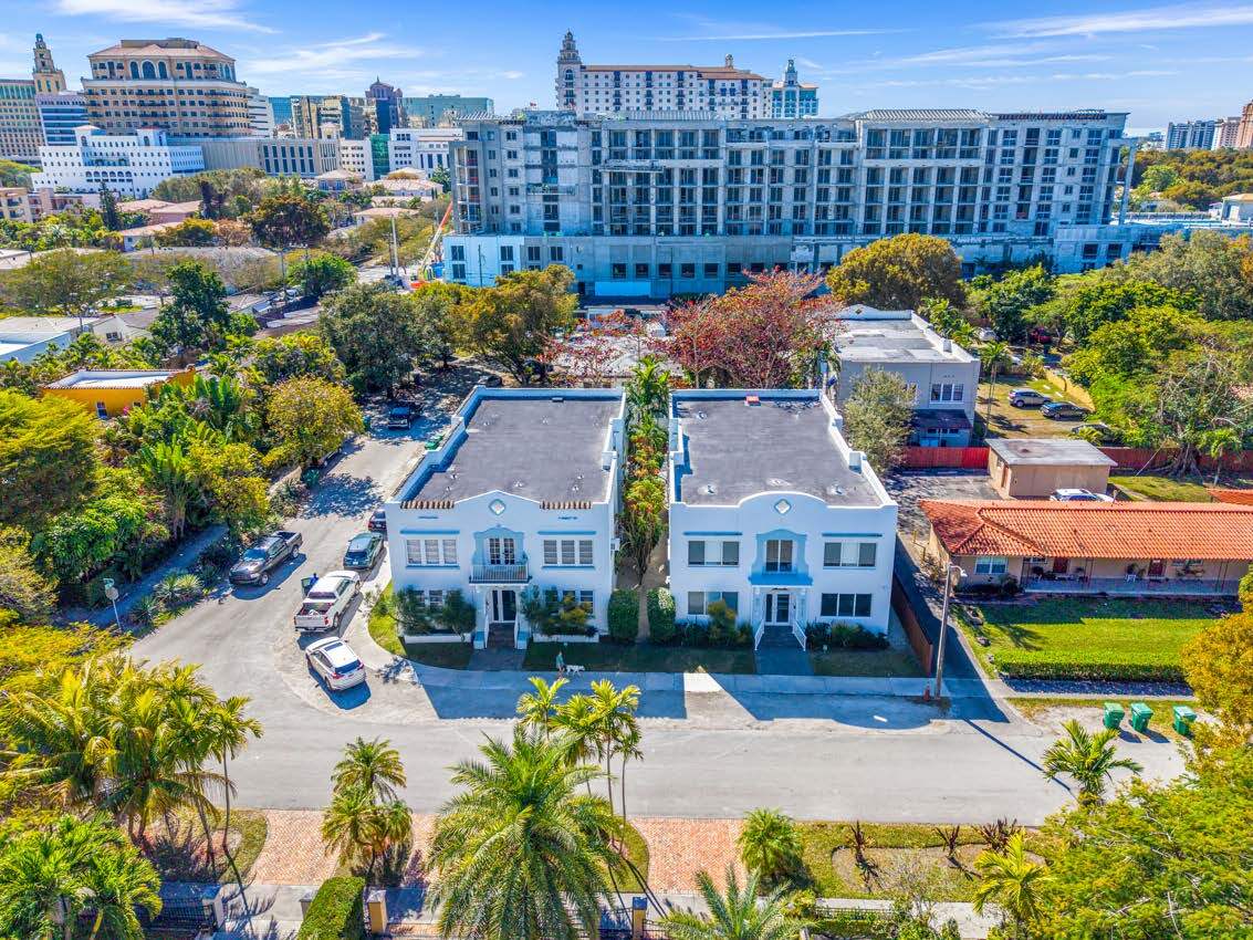 320-324 Mendoza Ave, Miami, FL à vendre Photo du bâtiment- Image 1 de 8