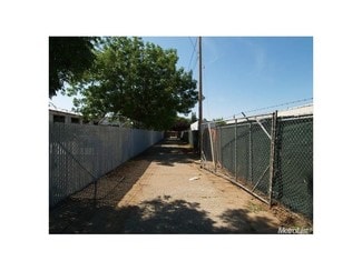 More details for 1300 Kansas Ave, Modesto, CA - Specialty for Sale