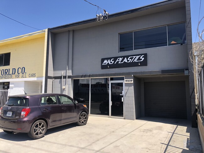 More details for Rare Value-Add Industrial Investment – Industrial for Sale, Van Nuys, CA