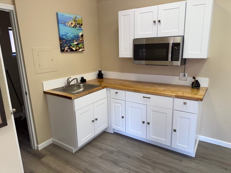 605 Highway 50, Zephyr Cove, NV à vendre - Photo du bâtiment - Image 2 de 23