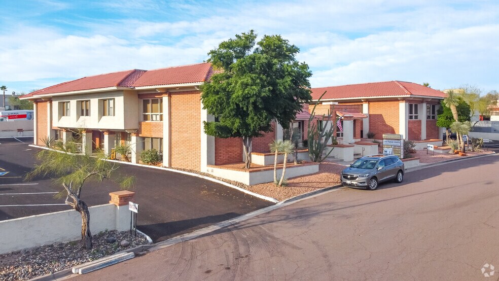 16929 E Enterprise Dr, Fountain Hills, AZ à vendre - Photo du bâtiment - Image 2 de 14