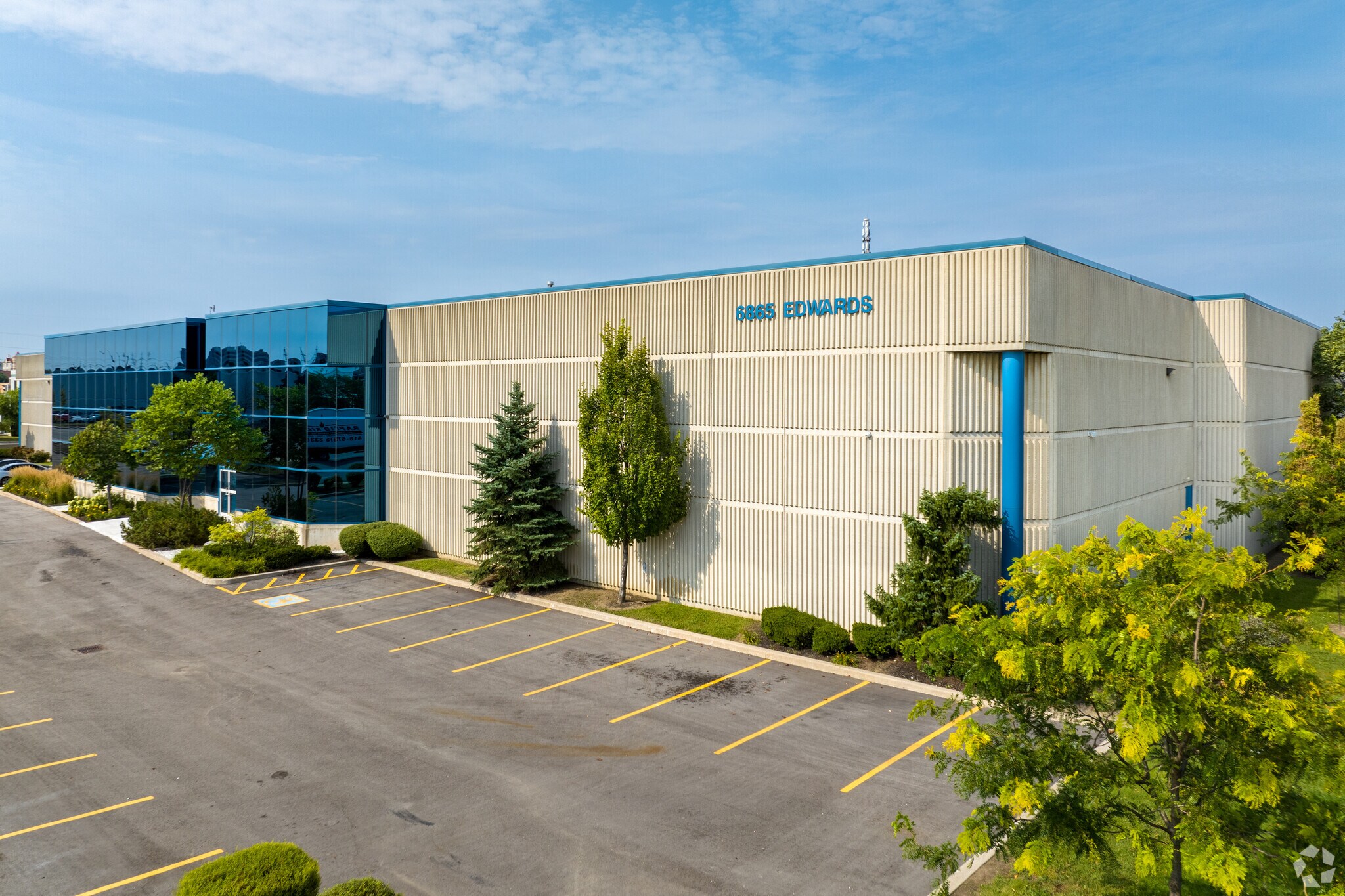 6865 Edwards Blvd, Mississauga, ON à vendre Photo du bâtiment- Image 1 de 1