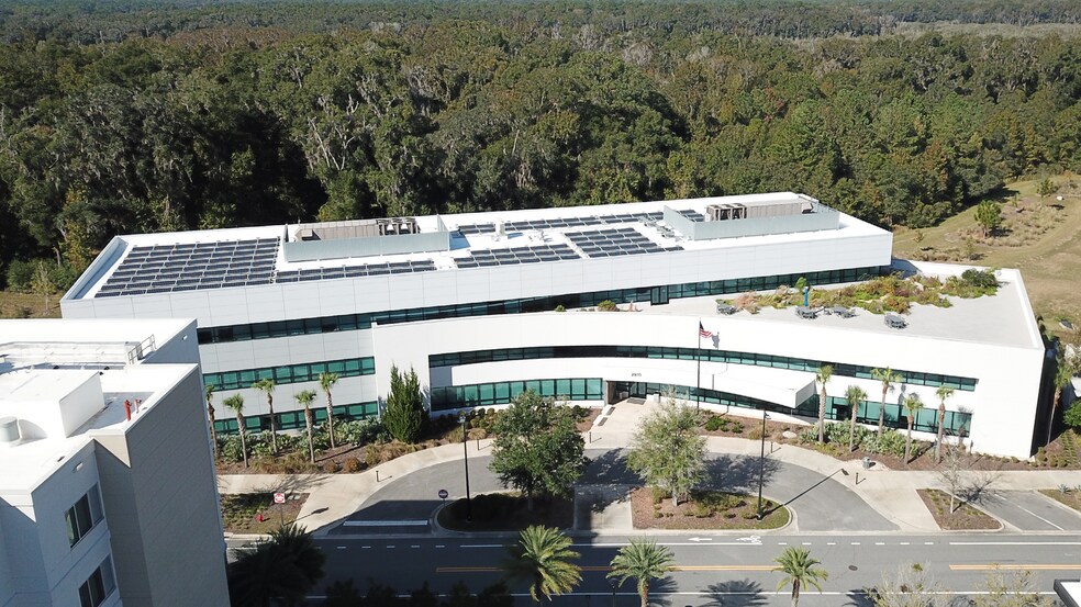 2970 SW 50th Ter, Gainesville, FL à louer - Photo du bâtiment - Image 2 de 16