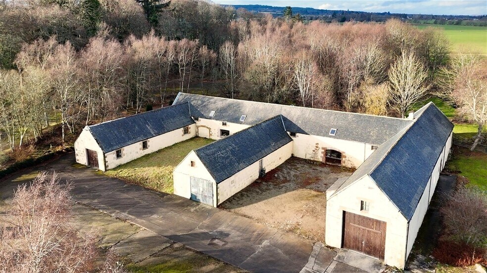 Vacant Retail Unit (Formerly The Tain Pottery), Tain à vendre - Photo du bâtiment - Image 2 de 19