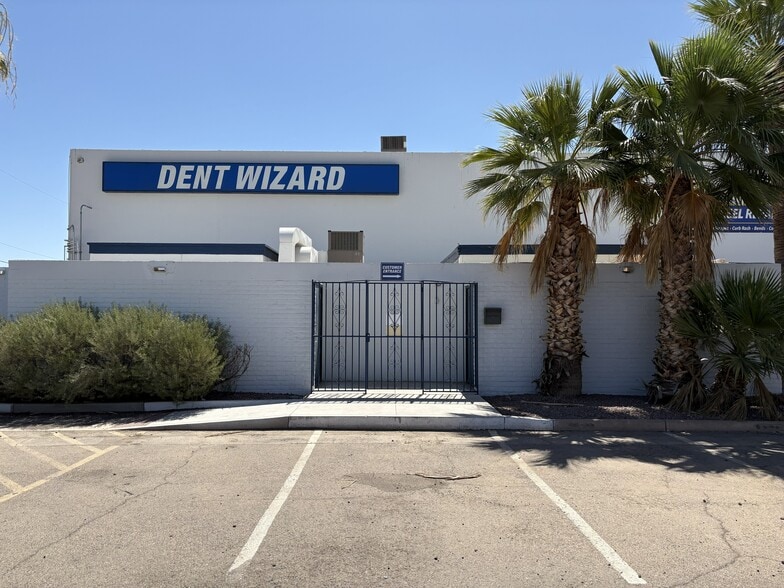 1825 S Black Canyon Hwy, Phoenix, AZ for lease - Building Photo - Image 2 of 12