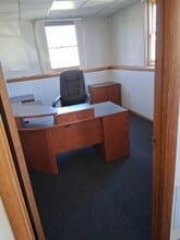 416 Green Ln, Bristol, PA for lease Interior Photo- Image 1 of 1