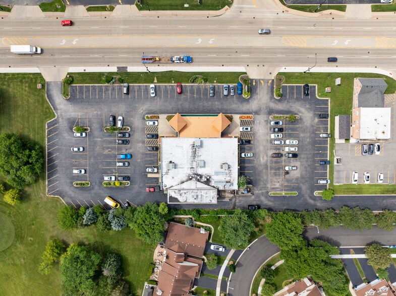 980 W Lake St, Addison, IL for sale - Building Photo - Image 3 of 33