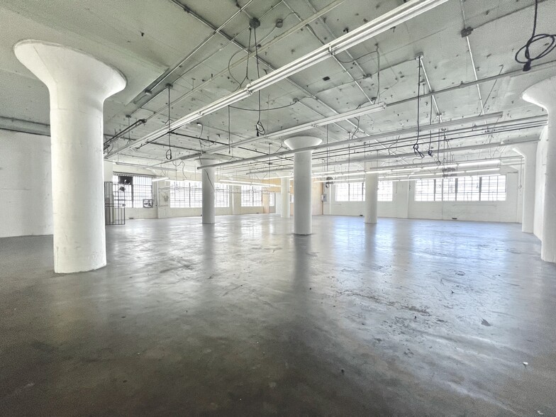1208 Stanford Ave, Los Angeles, CA for lease - Interior Photo - Image 2 of 23
