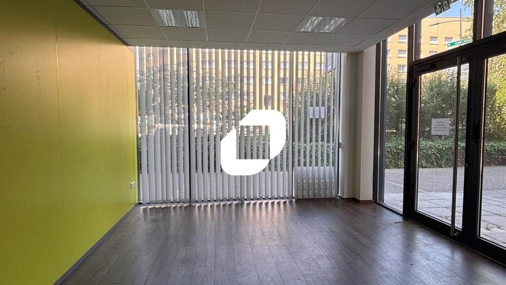 140 Avenue Du Rhin, Strasbourg for lease - Interior Photo - Image 2 of 5