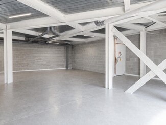 Plus de détails pour 110-120 Ocean Dr, Edinburgh - Commerce de détail à louer