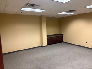 200 Lake Dr E, Cherry Hill, NJ for lease Interior Photo- Image 1 of 10