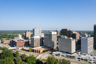 231 S Bemiston Ave, Clayton, MO - AERIAL  map view