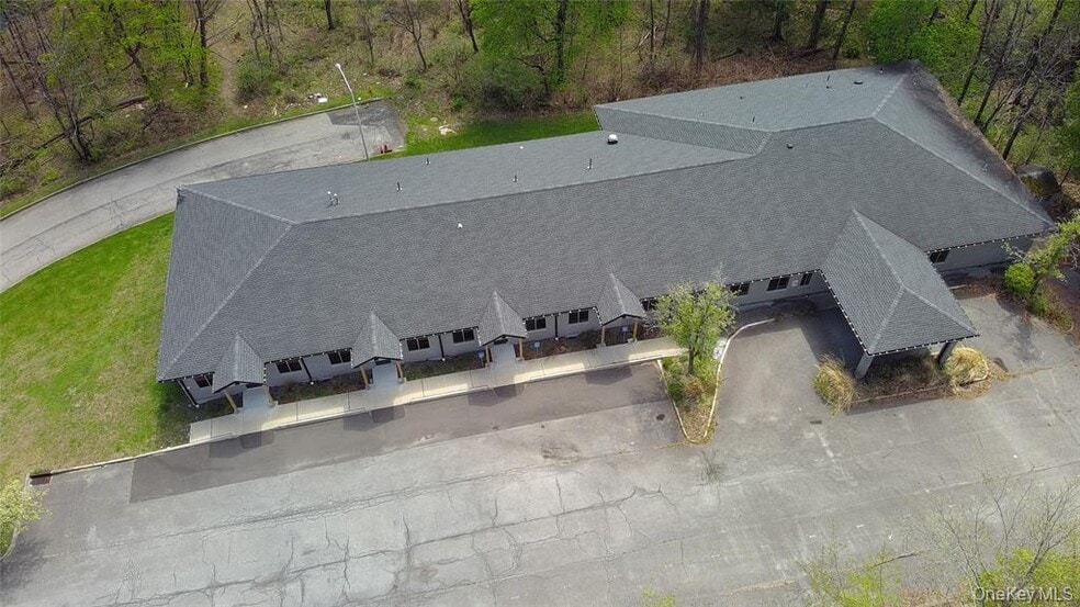4 Corwin Ct, Newburgh, NY for sale - Building Photo - Image 3 of 24