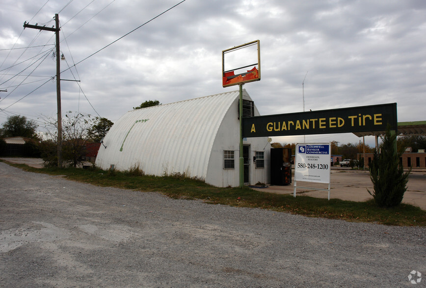 1105 SW 11th St, Lawton, OK for sale - Building Photo - Image 2 of 2