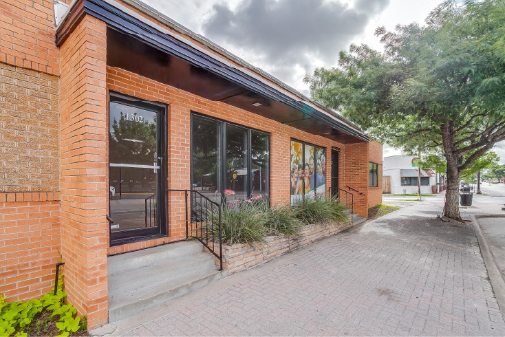 1300-1302 W Magnolia Ave, Fort Worth, TX à louer Photo du bâtiment- Image 1 de 12