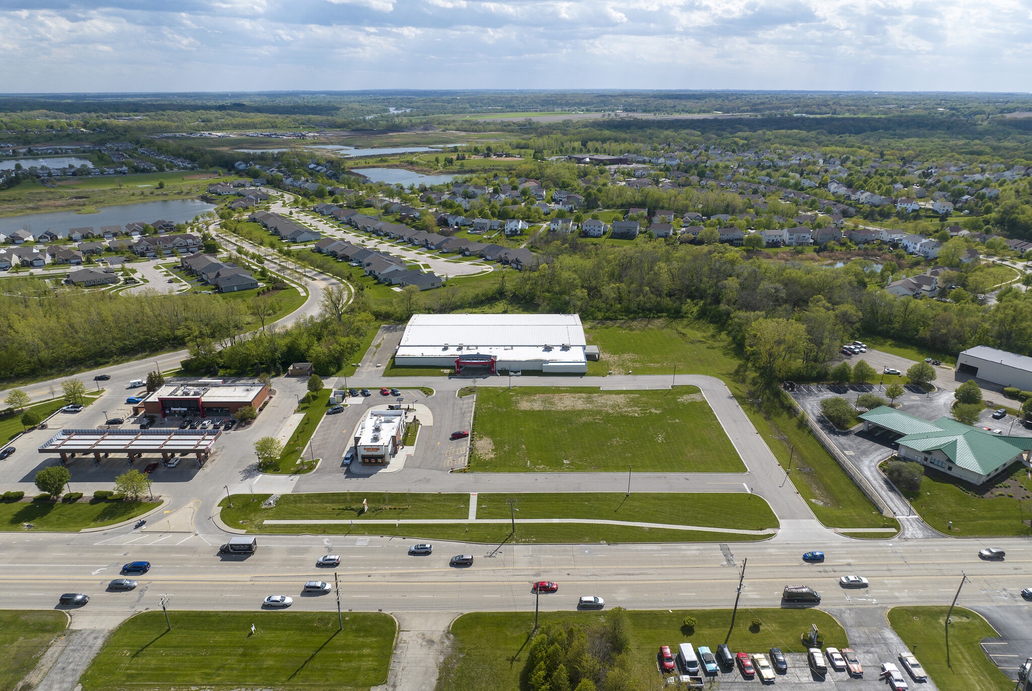 2075 Algonquin Rd, Algonquin, IL for sale Primary Photo- Image 1 of 6