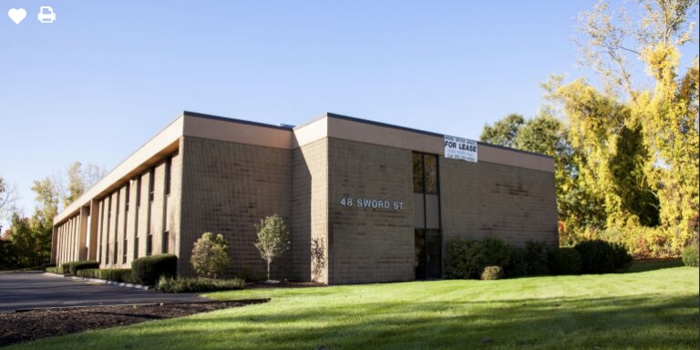 48 Sword St, Auburn, MA à louer - Photo du bâtiment - Image 1 de 7